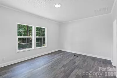 103 E Wilkins Street, Dallas, NC 28034 - Photo 18