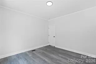 102 E Wilkins St, Dallas, NC 28034 - Photo 16