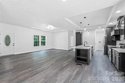 103 E Wilkins Street, Dallas, NC 28034 - Photo 10