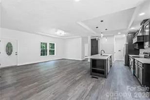 102 E Wilkins St, Dallas, NC 28034 - Photo 10