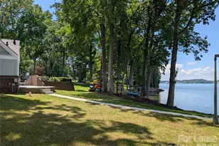 350 Northwest Dr, Davidson, NC 28036 - Photo 2