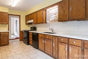 40 Applecross Rd, Weaverville, NC 28787 - Photo 24