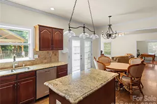 105 Braeside Cir, Asheville, NC 28803 - Photo 12