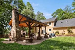 105 Braeside Cir, Asheville, NC 28803 - Photo 2