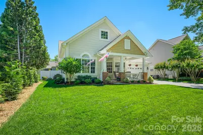 1005 Feather Oak Lane, Matthews, NC 28104 - Photo 2