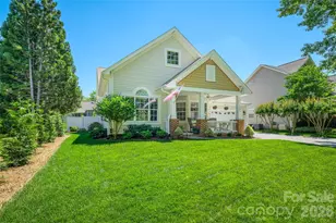 1005 Feather Oak Ln, Matthews, NC 28104 - Photo 2