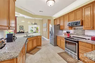 1005 Feather Oak Ln, Matthews, NC 28104 - Photo 12