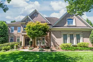 25017 Stonekirk Ln, Fort Mill, SC 29707 - Photo 2
