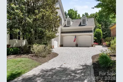 9146 Heydon Hall Circle, Charlotte, NC 28210 - Photo 4