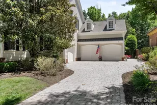 9146 Heydon Hall Cir, Charlotte, NC 28210 - Photo 4