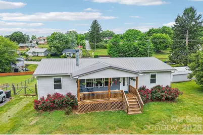 527 Trammell Avenue, Canton, NC 28716 - Photo 2