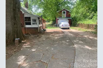 615 E Meeting Street, Morganton, NC 28655 - Photo 2