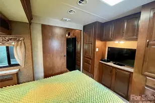 226 Saddle Ridge Dr, Ennice, NC 28623 - Photo 10