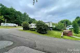 226 Saddle Ridge Dr, Ennice, NC 28623 - Photo 20