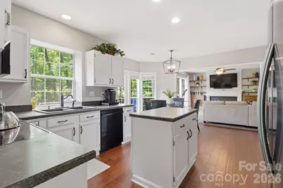 4219 Beauvista Drive, Charlotte, NC 28269 - Photo 10