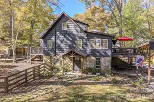 597 Tomahawk Ave, Black Mountain, NC 28711 - Photo 1