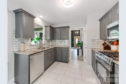 4617 Rock Stream Drive, Charlotte, NC 28269 - Photo 8