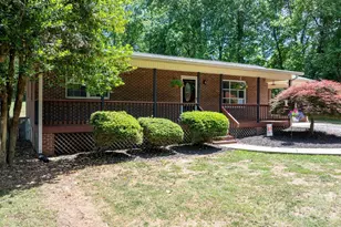 119 Nevermore Ln, Statesville, NC 28677 - Photo 2