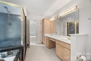 7411 Leharne Dr, Charlotte, NC 28270 - Photo 20