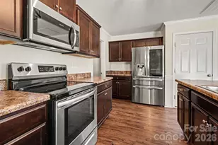 2801 Thomas Twig Dr, Dallas, NC 28034 - Photo 14