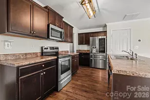 2801 Thomas Twig Dr, Dallas, NC 28034 - Photo 4