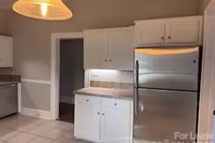 661 S Grove St, Lincolnton, NC 28092 - Photo 8