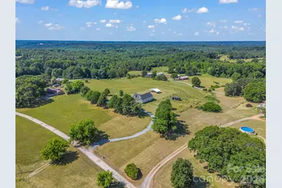 5412 US 221 Highway S, Forest City, NC 28043 - Photo 4