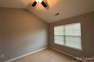 11142 Derryrush Dr, Charlotte, NC 28213 - Photo 8