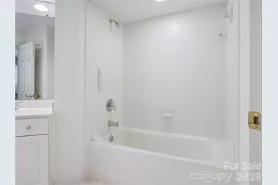 8952 Challis Hill Lane, Charlotte, NC 28226 - Photo 28