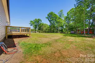 109 Sarah Ave, Newton, NC 28658 - Photo 36