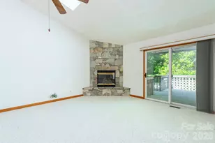 29 Hillcreek Dr, Asheville, NC 28804 - Photo 6