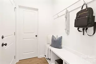 2920 Capitol Dr, Charlotte, NC 28208 - Photo 6