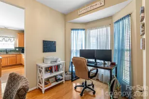 11737 Fiddlers Roof Ln, Charlotte, NC 28277 - Photo 4