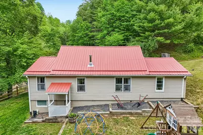 302 Battle Creek Drive, Green Mountain, NC 28740 - Photo 40