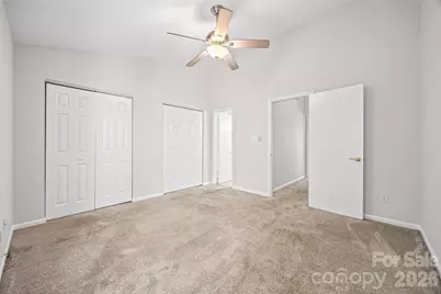 8117 Circle Tree Lane, Charlotte, NC 28277 - Photo 16