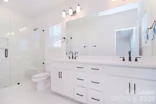 5029 Nestling Spg St, Charlotte, NC 28205 - Photo 16