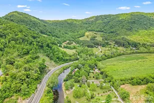 300 Bugle Boy Dr, Cullowhee, NC 28723 - Photo 14