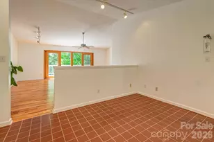 146 Churchill Downs Dr, Fairview, NC 28730 - Photo 10