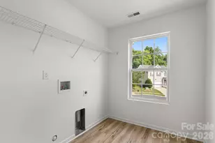 8723 Buttonwood Ct, Charlotte, NC 28215 - Photo 22
