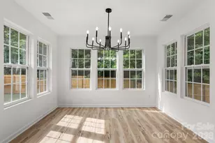 8723 Buttonwood Ct, Charlotte, NC 28215 - Photo 12