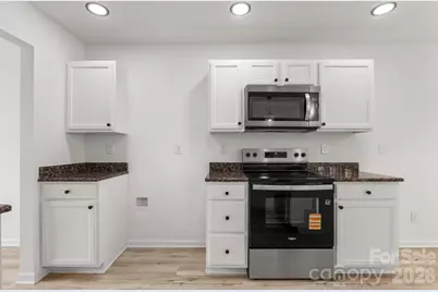 8723 Buttonwood Court, Charlotte, NC 28215 - Photo 8