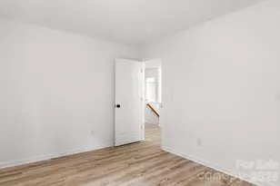 8723 Buttonwood Ct, Charlotte, NC 28215 - Photo 28