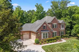 1005 Kara Ct, Matthews, NC 28104 - Photo 2