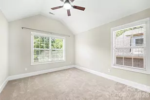 4624 Pebble Run Dr, Matthews, NC 28105 - Photo 38