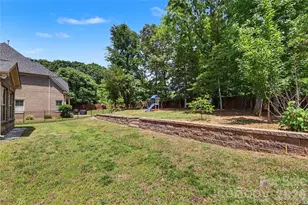 4624 Pebble Run Dr, Matthews, NC 28105 - Photo 44