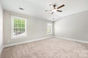 4624 Pebble Run Dr, Matthews, NC 28105 - Photo 28