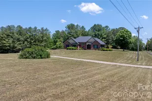 2201 Teague Town Rd, Taylorsville, NC 28681 - Photo 2