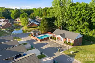 19980 Oak Leaf Cir, Cornelius, NC 28031 - Photo 16