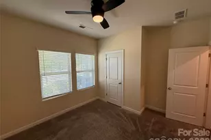 11838 Red Leaf Dr, Charlotte, NC 28215 - Photo 18