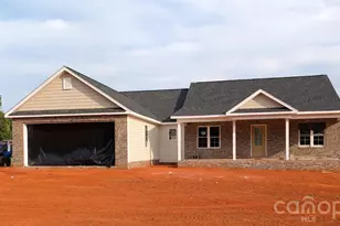 1895 Knolls Dr, Newton, NC 28658 - Photo 10
